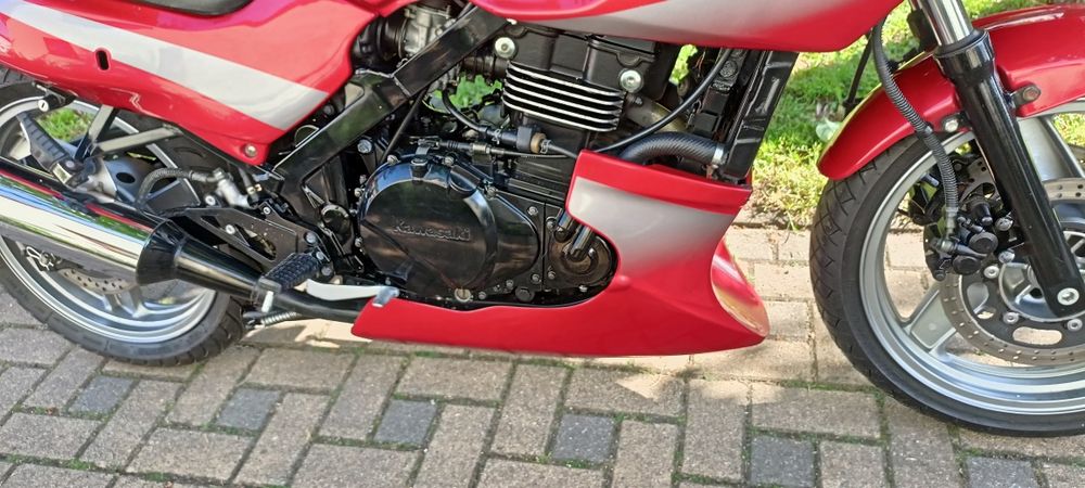 Kawasaki GPZ 500 S
