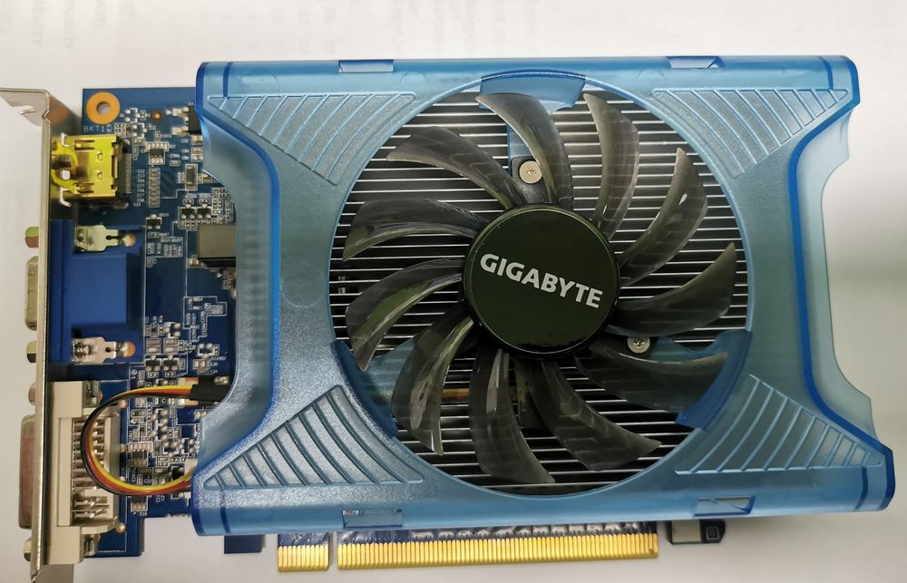 Karta graficzna Gigabyte GV-N2200-1GI
