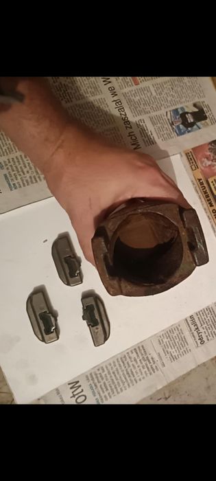 Ząb do koparki Caterpillara