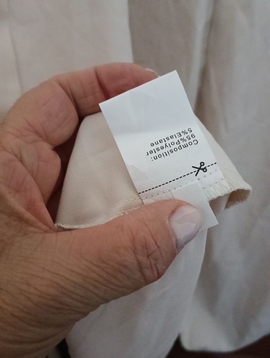 Vestido comprido em bege