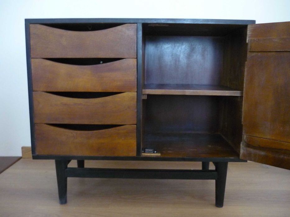 aparador consola COOPER area infinitas madeira acácia