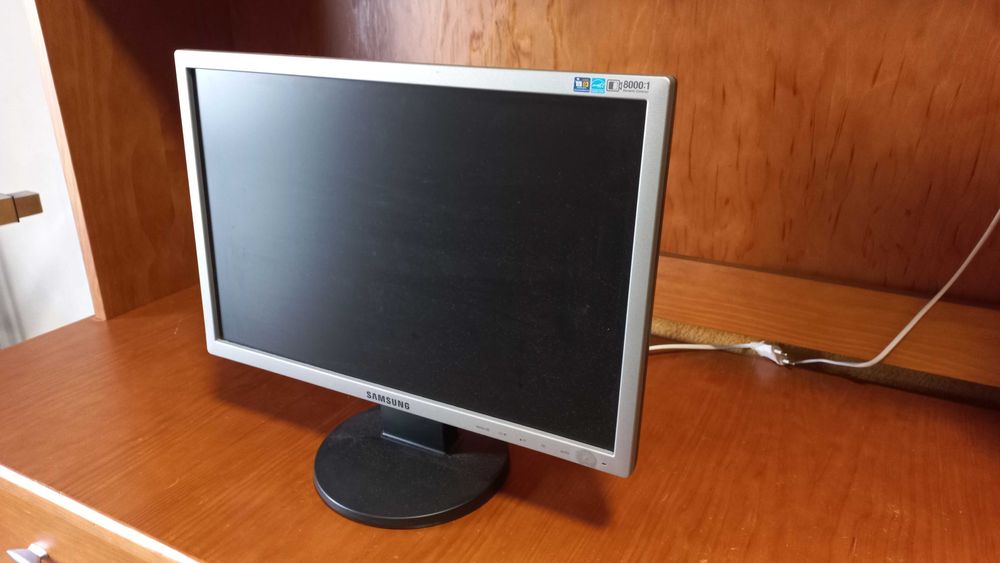 Monitor 19" Samsung SyncMaster 943nw