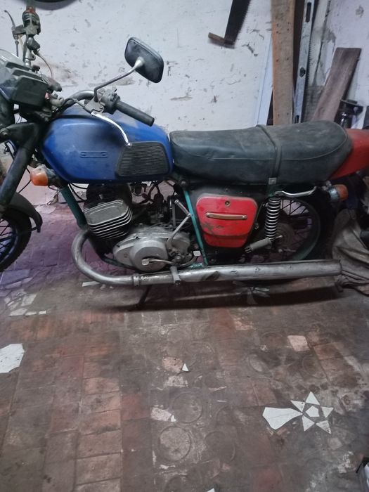 Продам мотоцикл Иж ціна договірна