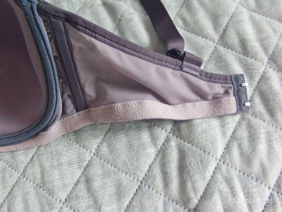 Triumph biustonosz damski 85 E