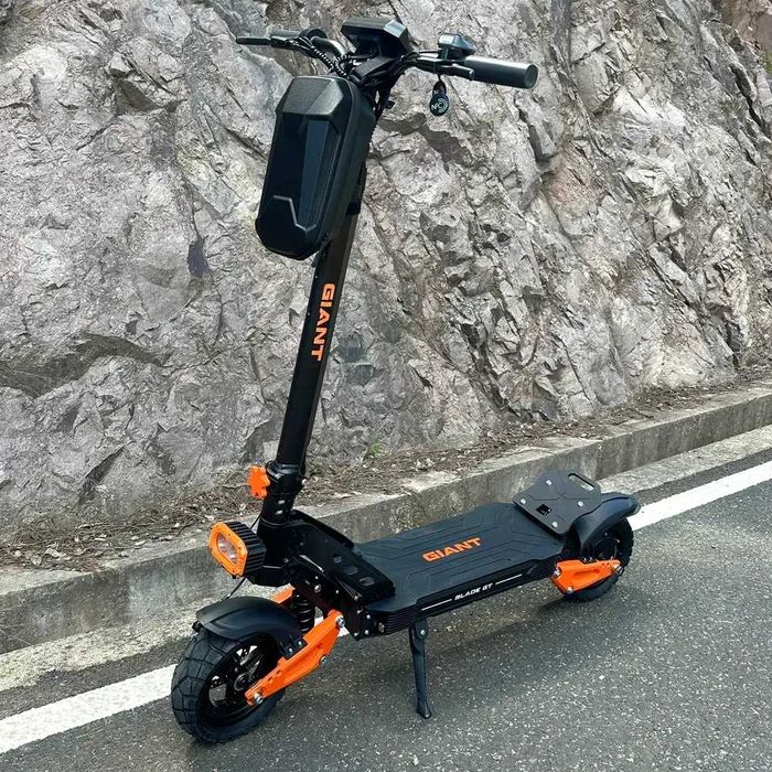 Електросамокат GIANT Blade GT 48V 18Ah 1600W Задньопривідний