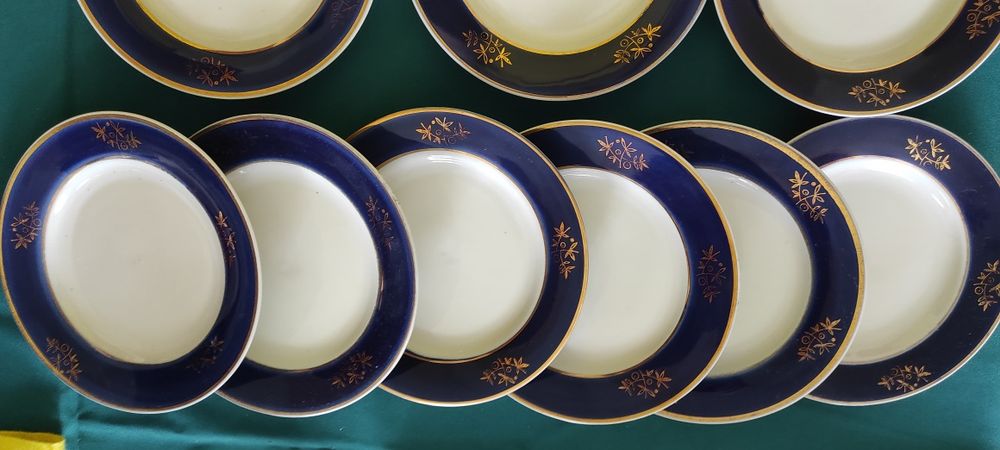 Продам тарелки мелкие