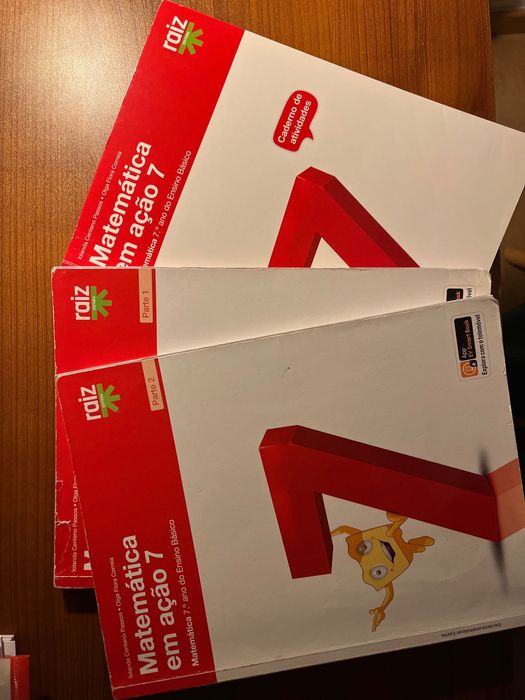 Manual e livro de atividades Matemática em ação 7