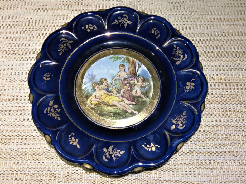 Jarra e dois pratos Estatuária artística de Coimbra