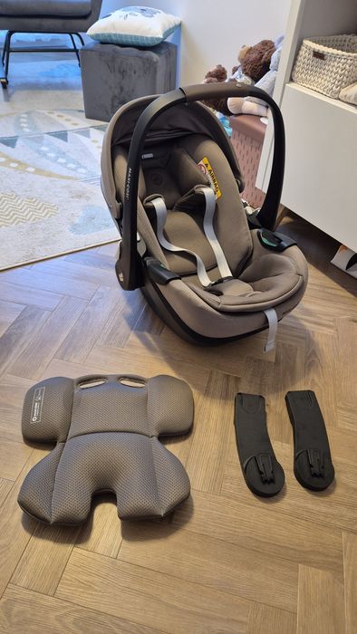 Fotelik samochodowy / nosidełko Maxi-Cosi  Pebble 360 Pro2 Twillic Truffle (beżowy)