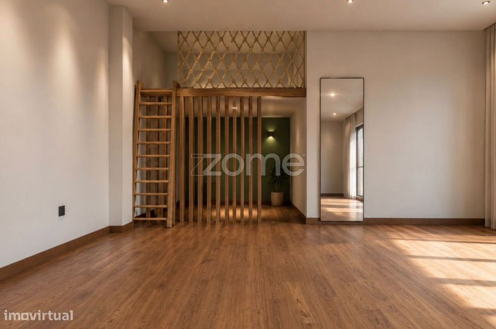 Loja com Potencial para T0 à Venda no Bairro do Liceu, Aveiro