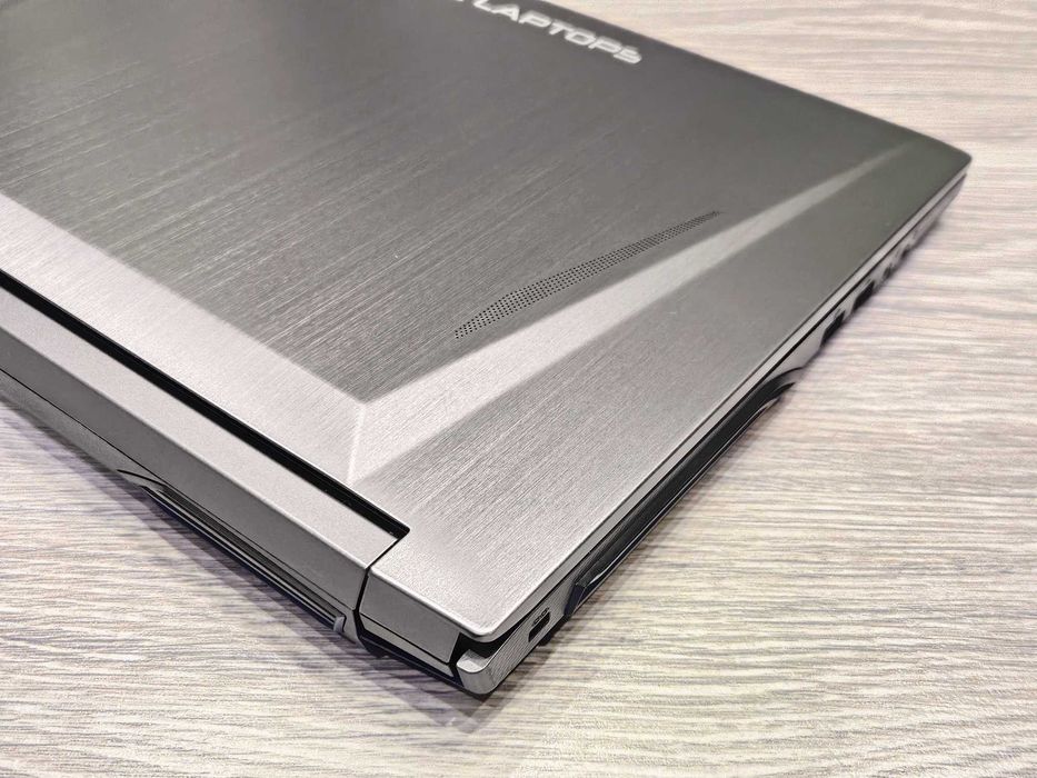 Ігровий ноутбук в ідеалі | 15,6" | IPS | 144Hz | i7-11800H | RTX 3050 4GB