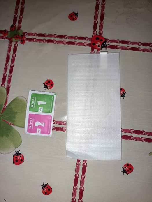 1 película  de vidro para iPhone 5/5S ( Portes grátis)