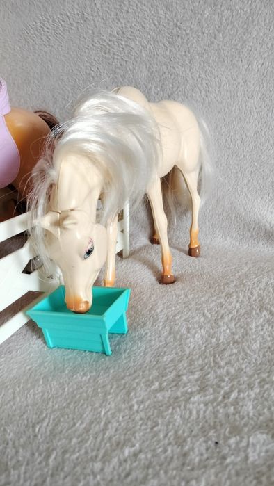 Stajnia dla barbie nr 2