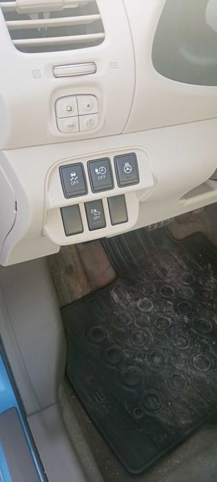 Nisan Leaf 24кВт 2012