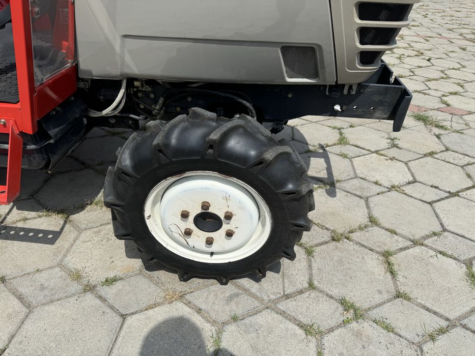 Yanmar AF-22 міні-трактор
