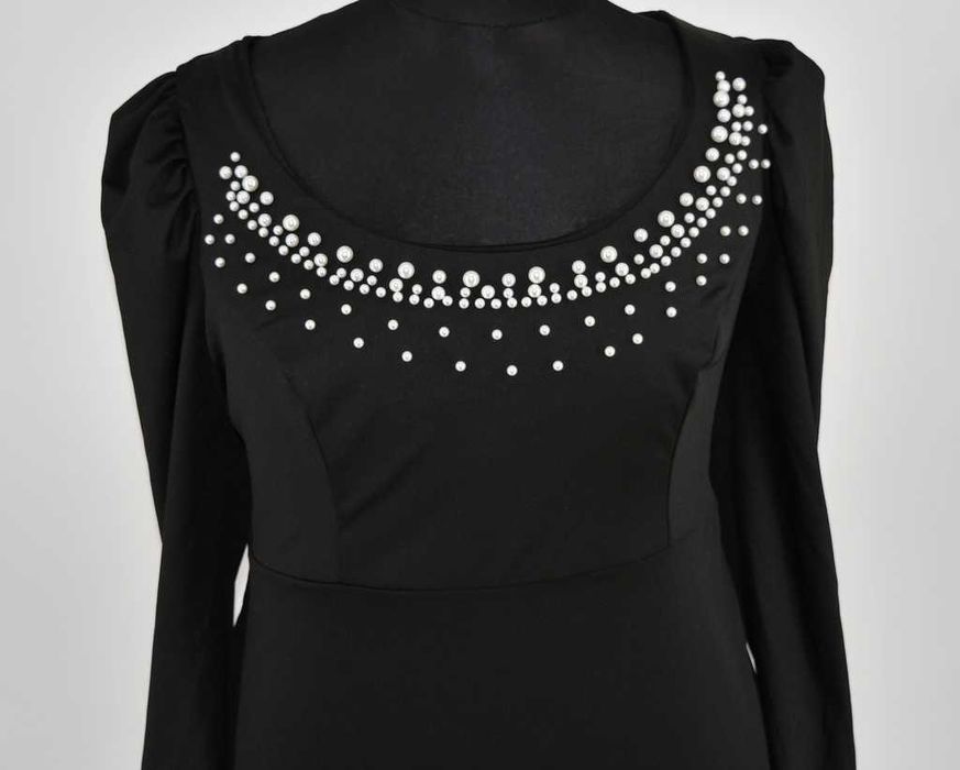 Elastyczna sukienka wizytowa Shein – r. 4XL | perełki