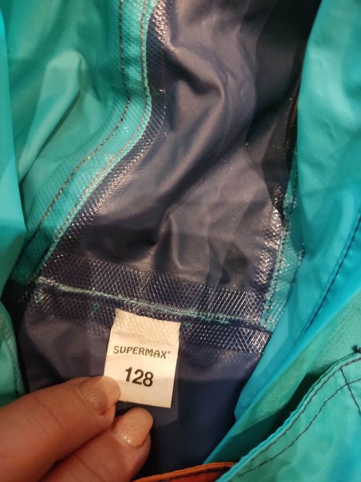 Kurtka przeciwdeszczowa rozm 128