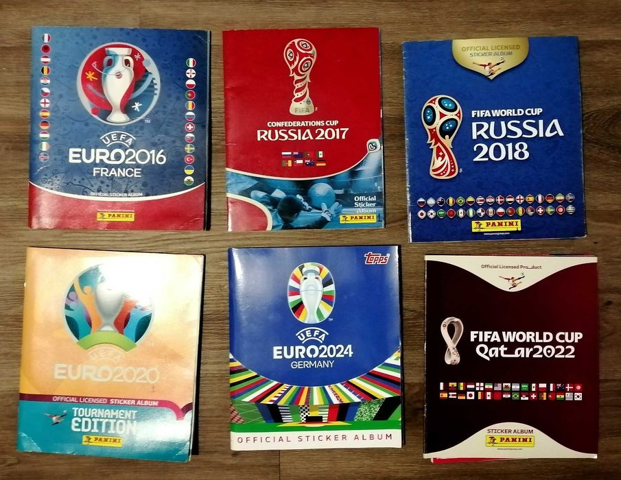 Cadernetas de cromos de futebol completas