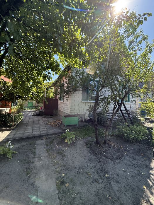 Продаж дачі з двома будинками в Хвильово-Сорочин біля озера