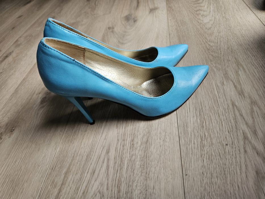 Niebieskie czułenka 37