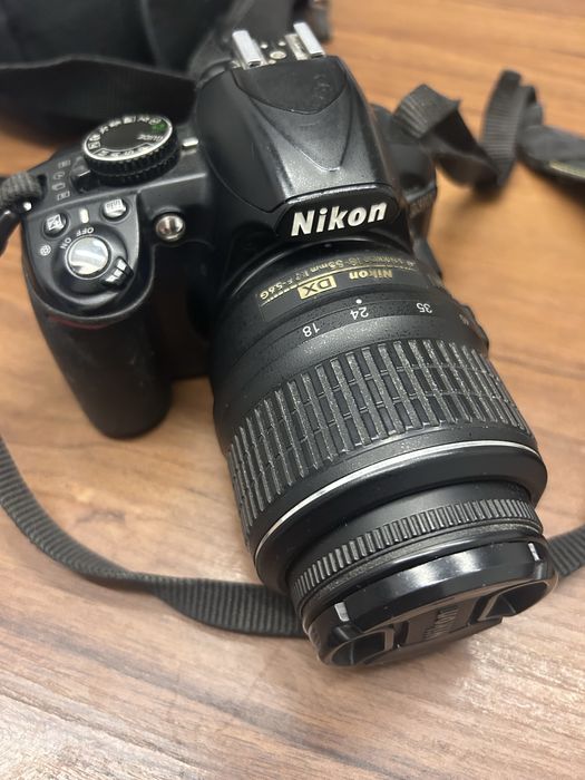 Дзеркальний фотоапарат Nikon