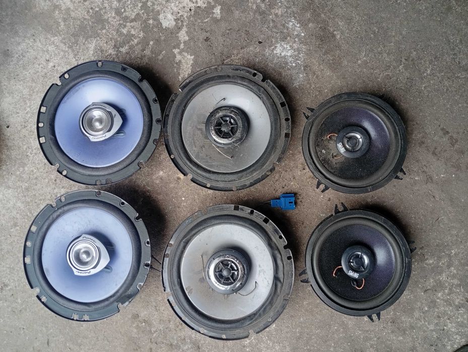 Продам автомагнітоли і колонки