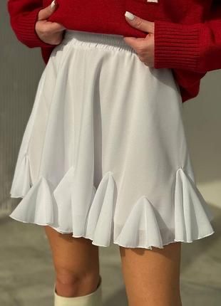 белая юбка-шорты с рюшами, новая