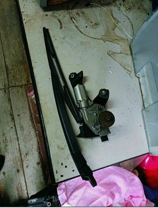 Комплект задньогодвірника Renault Koleos 2012+