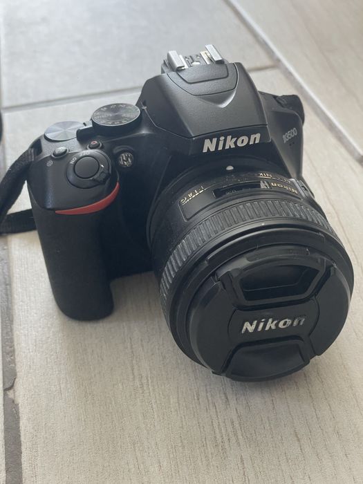 Дзеркальний фотоапарат Nikon D3500