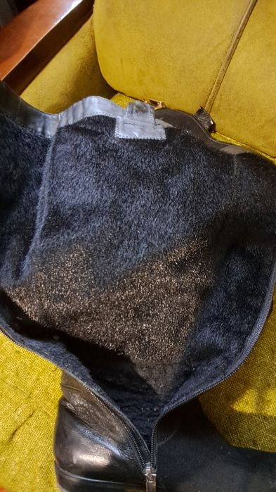 Сапожки розмір 36,5.