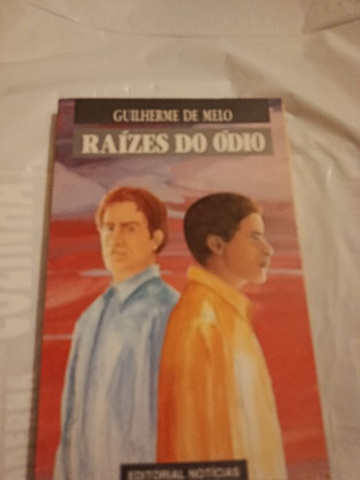 Guilherme de Melo - raízes do medo