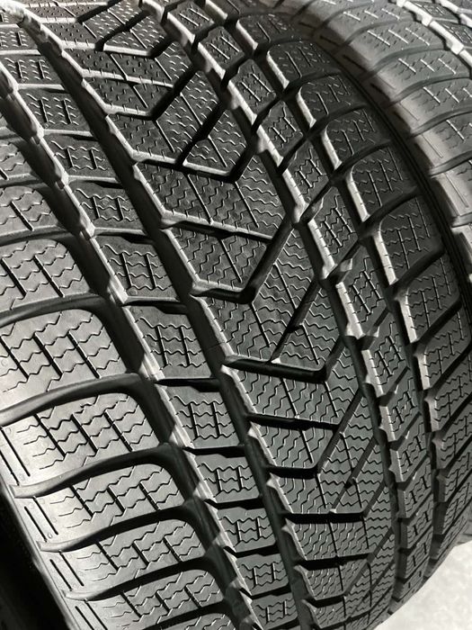 265/30/20 R20 Pirelli SottoZero 3 4шт  зима