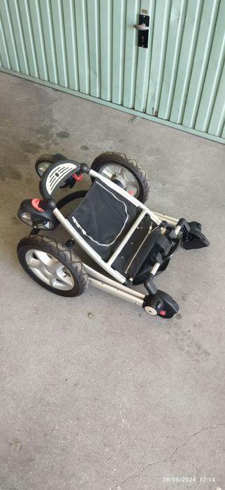 Carrinho de Bebê Zippy + Monocoque + Ovo