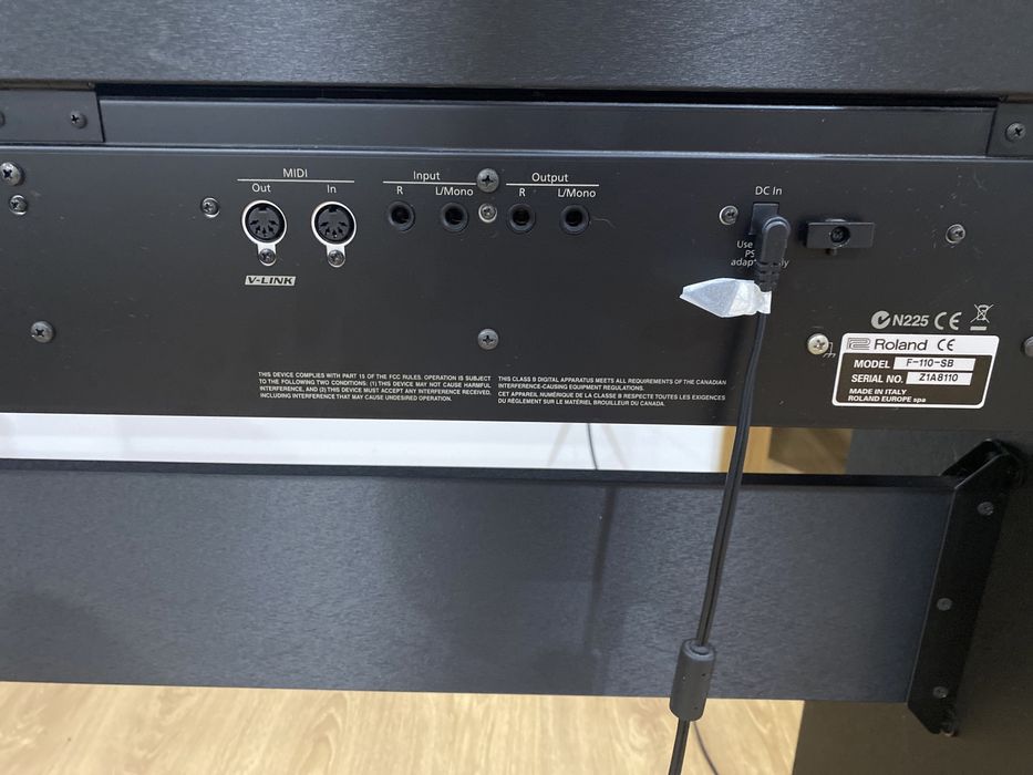 Piano digital Roland F-110
