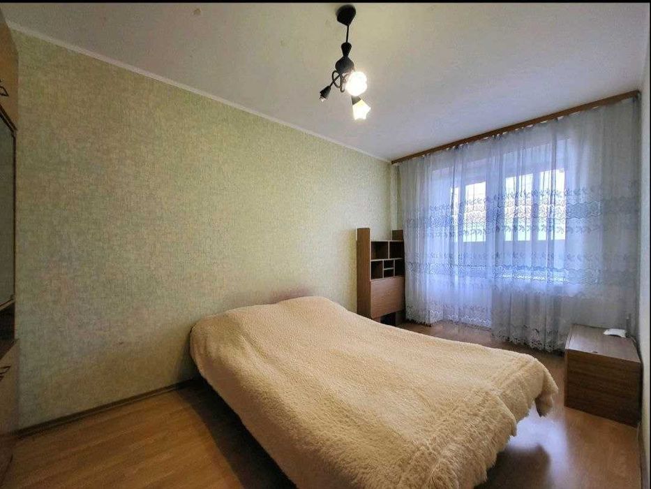 Продам 2 кім кв, р-н Славянка!!!