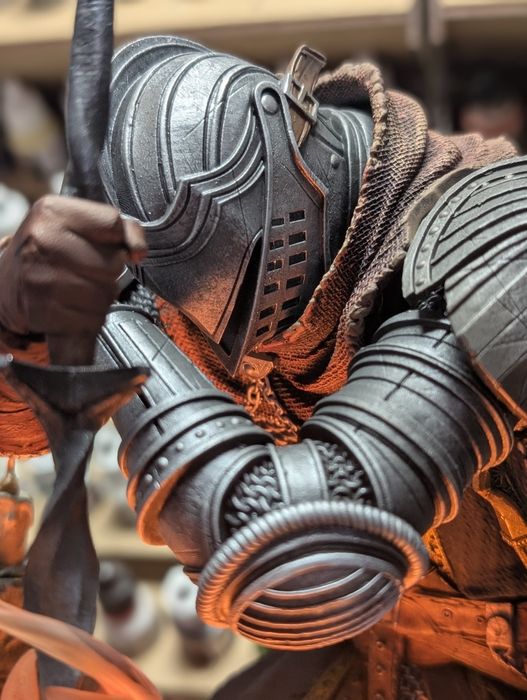 Kolekcjonerska Figurka Vyke - Elden Ring | Diorama z Podświetleniem LED (Limitowana Edycja)