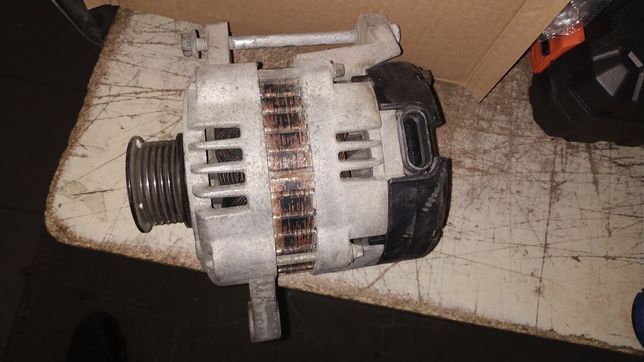 Chevrolet Aveo 04-11рік генератор 1.5