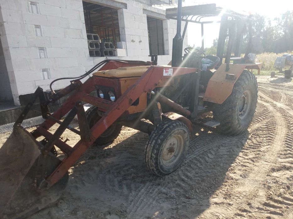 Wózek widłowy terenowy- traktor Zetor