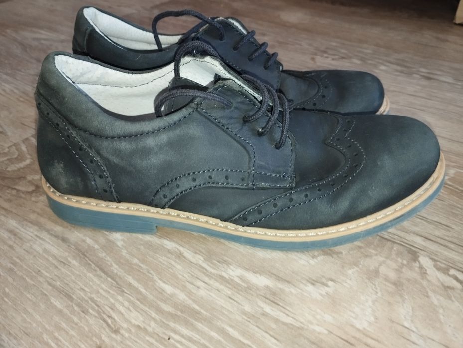 Продам дитяче взуття