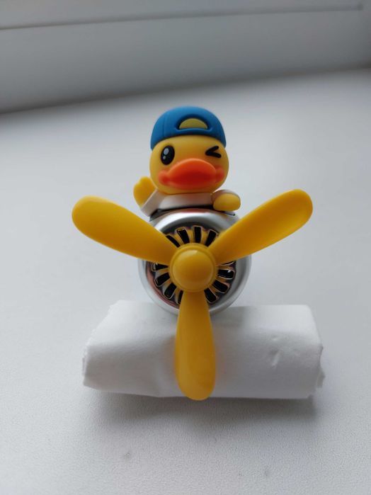 Pilot - Освіжувач в салон автомобіля. Стильний подарунок. Аромат.