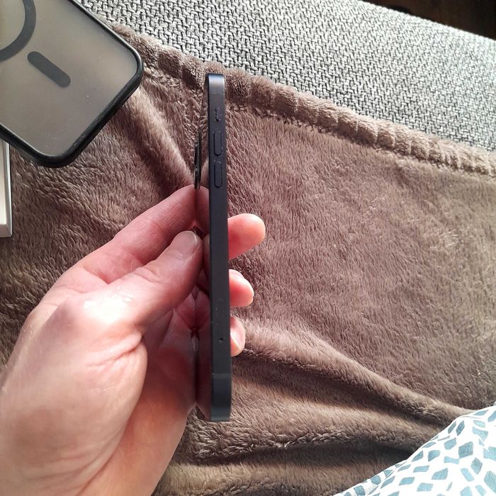 Iphone 12 64gb 6 cali super stan 86% kondycji 100% sprawny