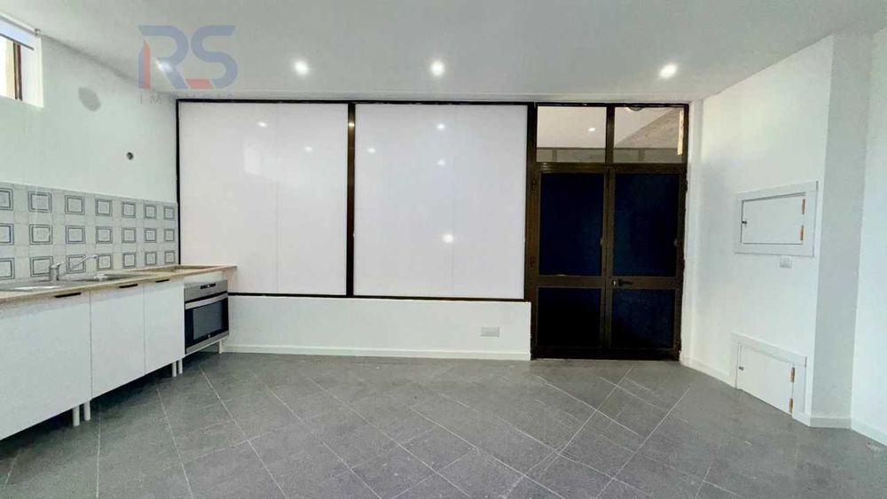 Venda de Loja Convertida em Habitação Santo Tirso Ótimo investimento