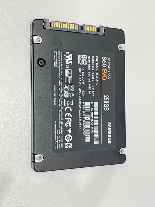 Накопитель SSD 250GB Samsung 860 EV