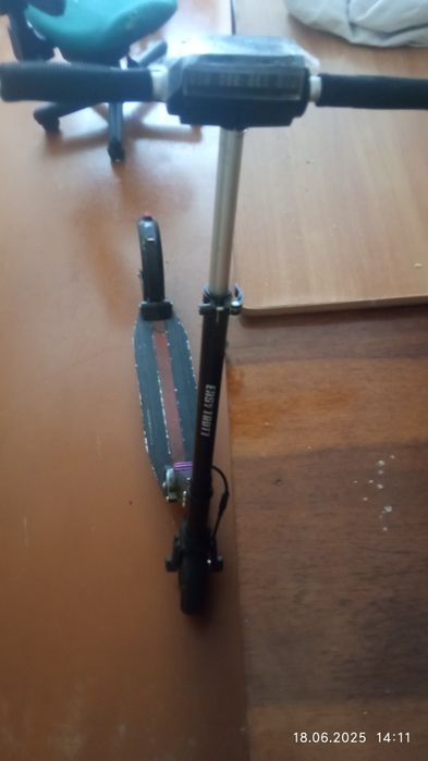 Електросамокат EASY TROTT