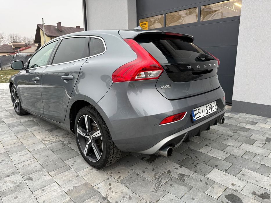 Spannende Volvo V40 T2 Fotos