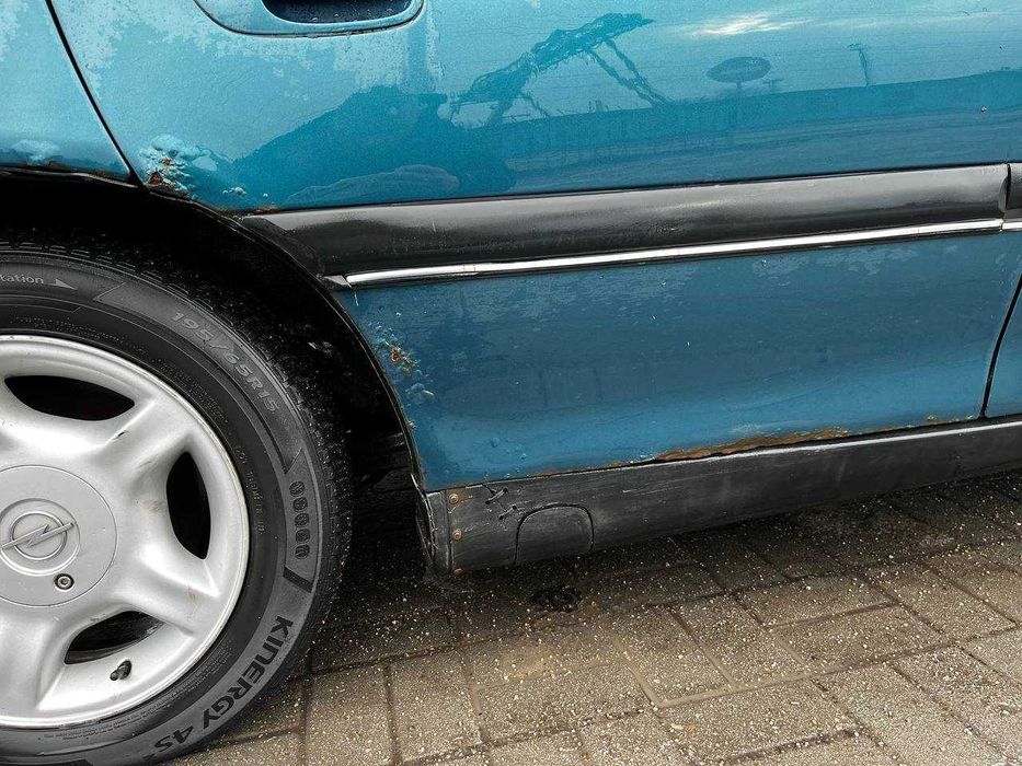 Опель омега Б 1995