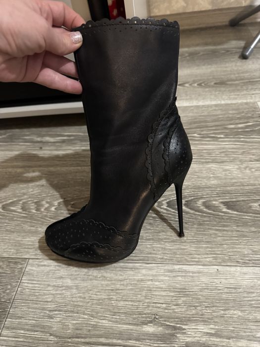 Продам ботинки ,состояние идеальное.