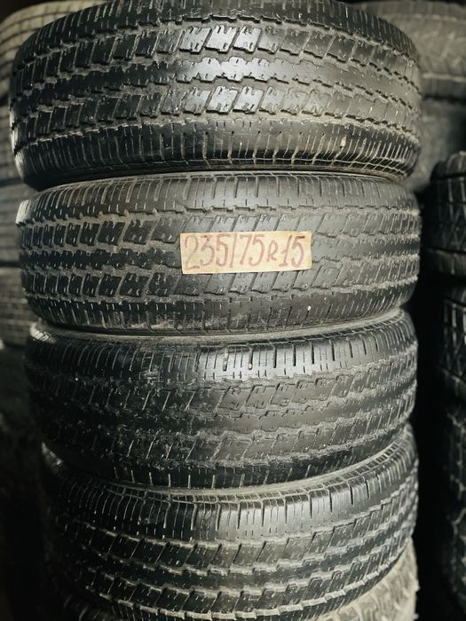 Шини Р 15 235/75,  болото,М/Т ,комплекти,пари.