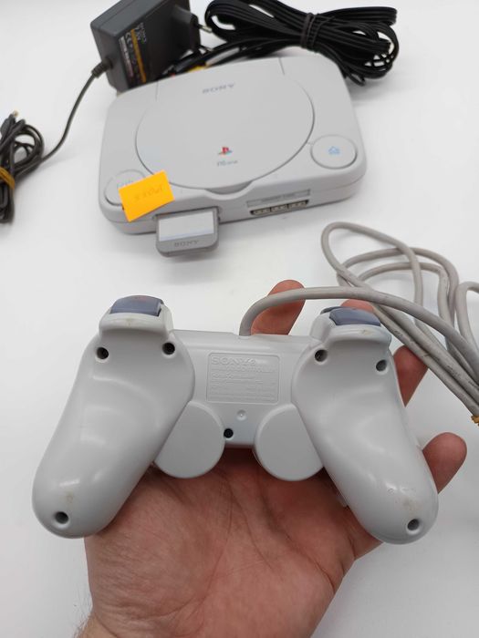 Konsola Sony PSone + Pad + okablowanie