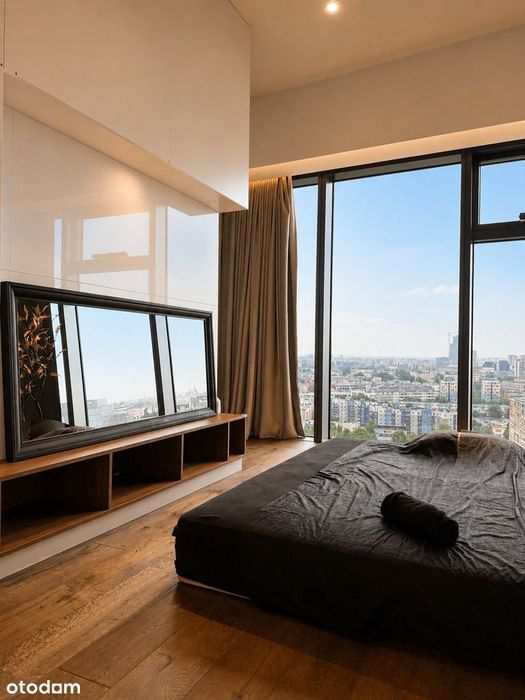 Prestiżowy apartament / lokal usługowy do wynajęcia  Sky Tower 100 m²